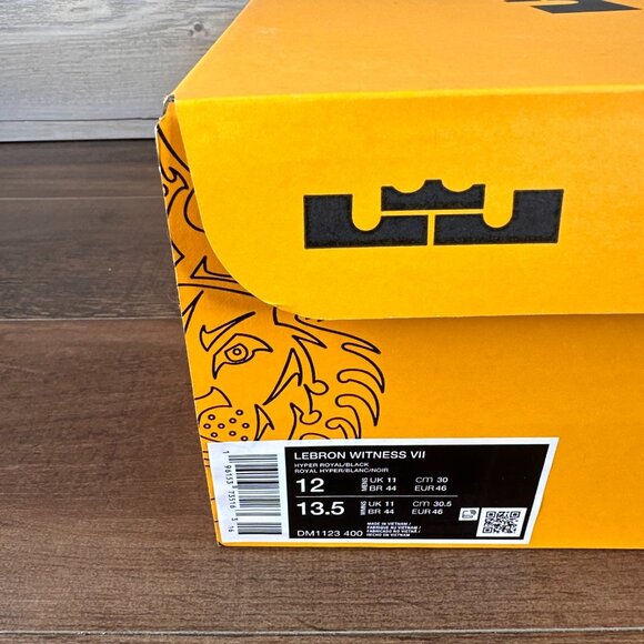 Nike LeBron Witness 7 Mens Size 12 Hyper Royal Blue Lightning White DM1123 400 - Picture 10 of 10